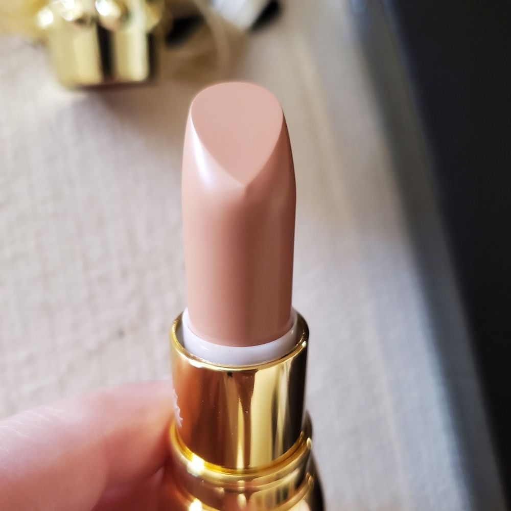 Christian Louboutin Lipstick 700 Discontinued